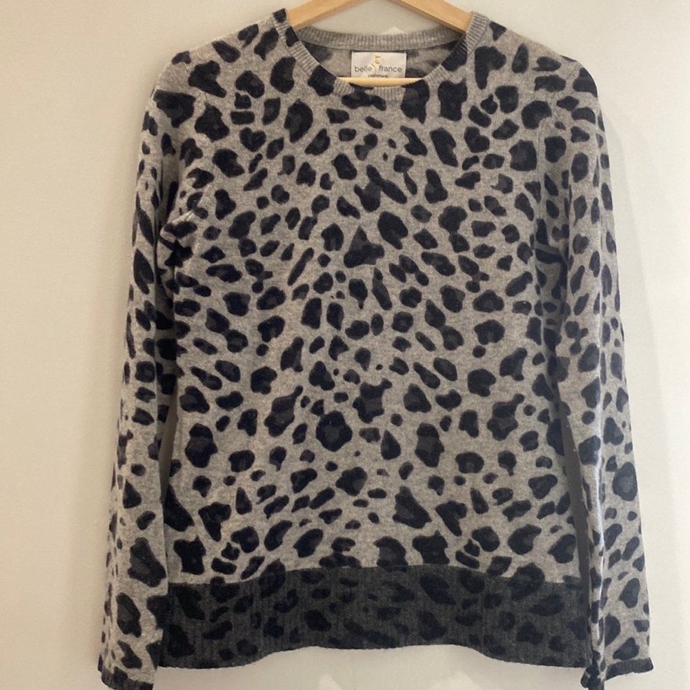 100% cashmere cheetah print sweater